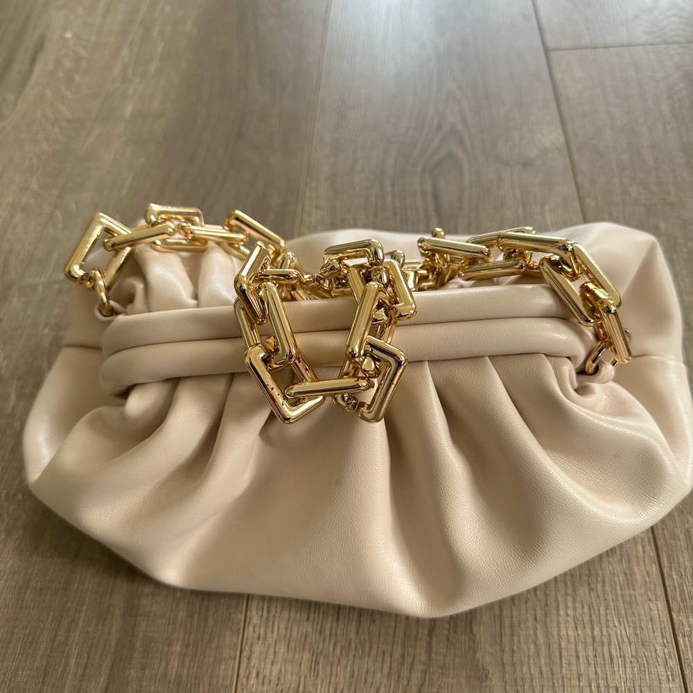 Vici White/cream Cassie clutch